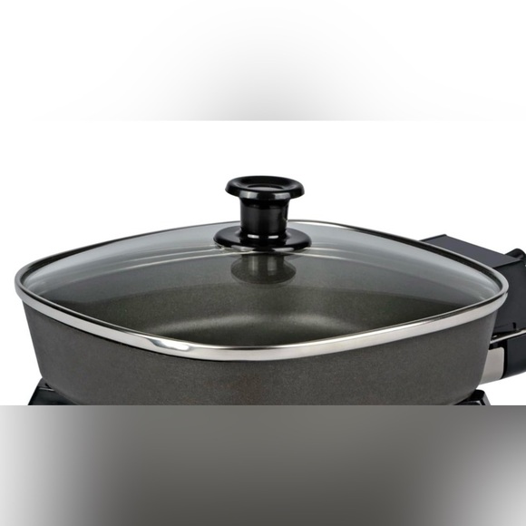 NWT🔥🖤Electric Skillet, 6-inch - Picture 3 of 4